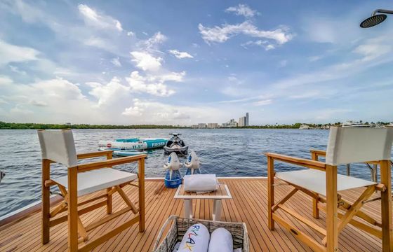 Azimut 116 Rylax