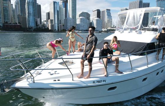 Azimut 43 Fly Sea Lovers
