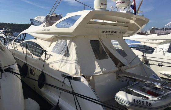 Azimut 47 Fly Skyfall