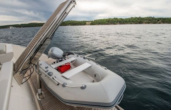 Azimut 47 Fly Skyfall