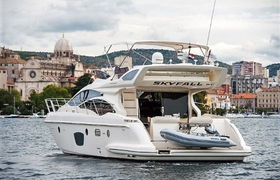 Azimut 47 Fly Skyfall