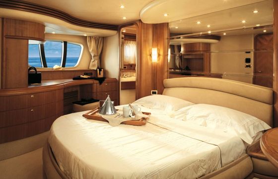 Azimut 68 Emmy