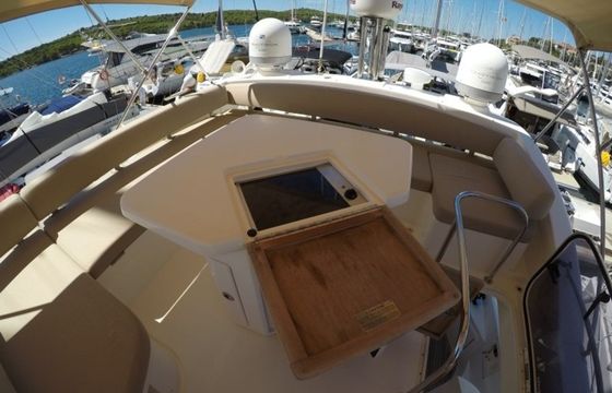 Azimut 47 Fly Luma