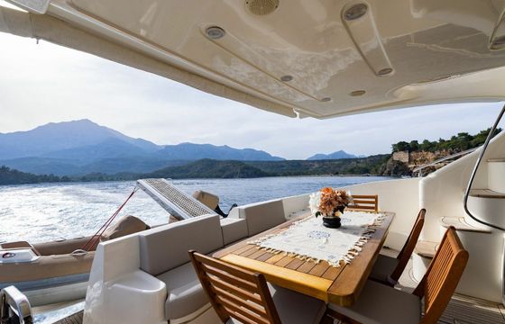 Azimut 55 Cosmic Princess 1