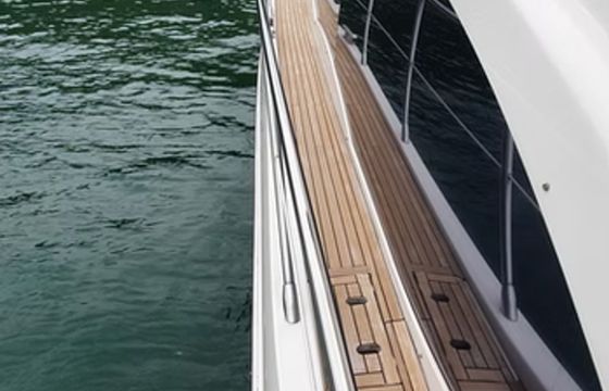 Azimut 53 Disco Volante