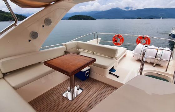 Azimut 53 Disco Volante