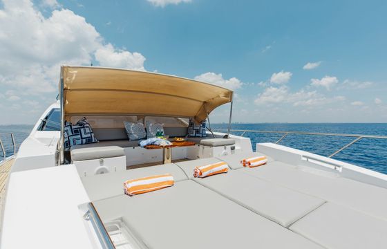 Azimut 77S High Maintenance