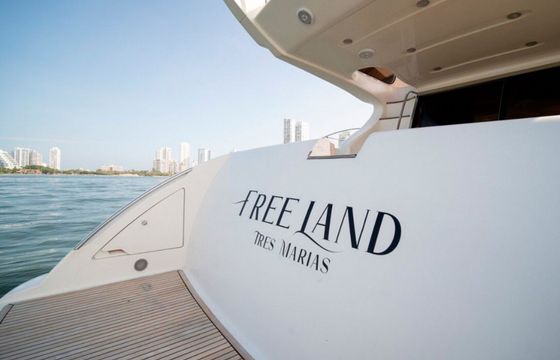 Azimut 55 Freeland