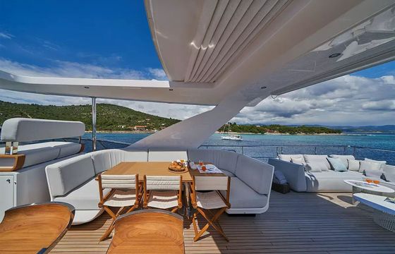 Azimut Grande 27 Aluminia Too