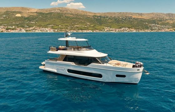 Azimut Magellano 60 Amparito 13