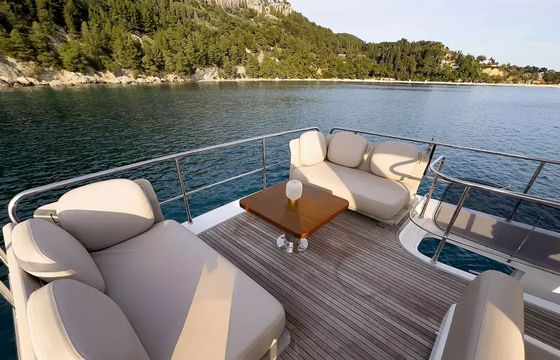 Azimut 55 Be Happy