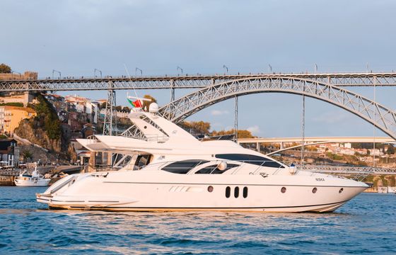 Azimut 62 Fly Niska