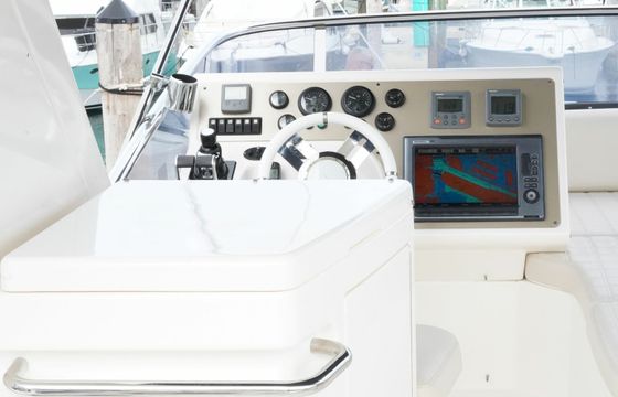 Azimut 60 Salty at Sea