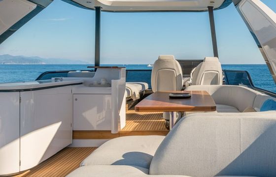 Azimut 68 Pangea