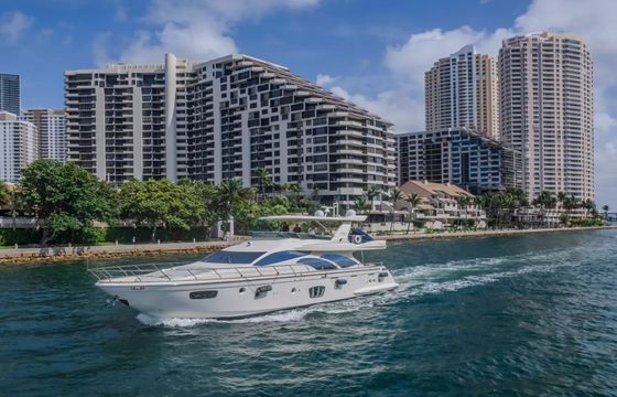 Azimut 75 Thinks It's His Too