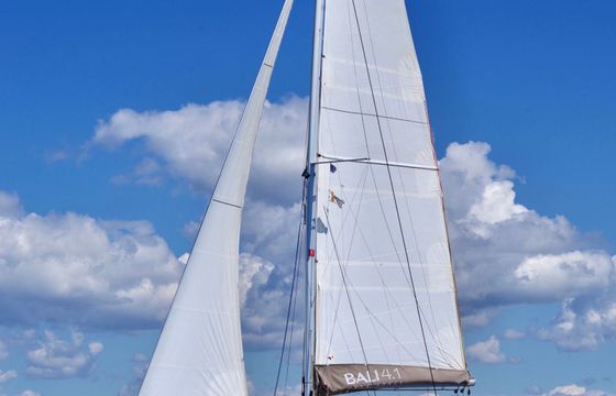 Bali 4.1 Wee Sail