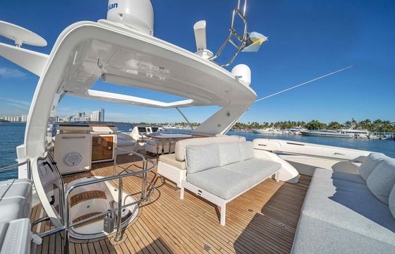 Azimut 70 Lupo