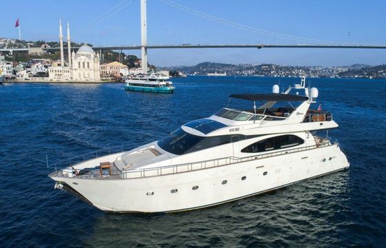 Azimut 85 F River Mega