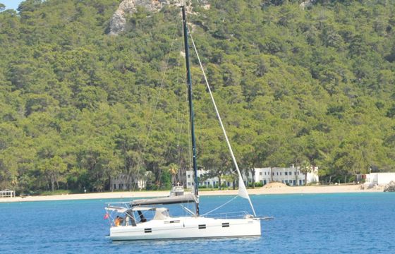 Azuree 40 Hera