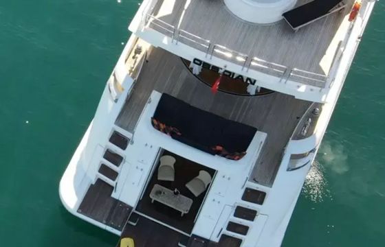 Azimut Leonardo 98 Obsidian