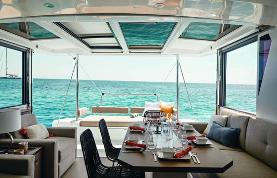 Bali 4.2 Glamour Sea Catamaran