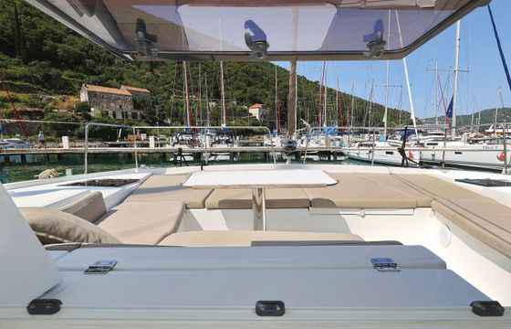 Bali 4.2 Aglaia