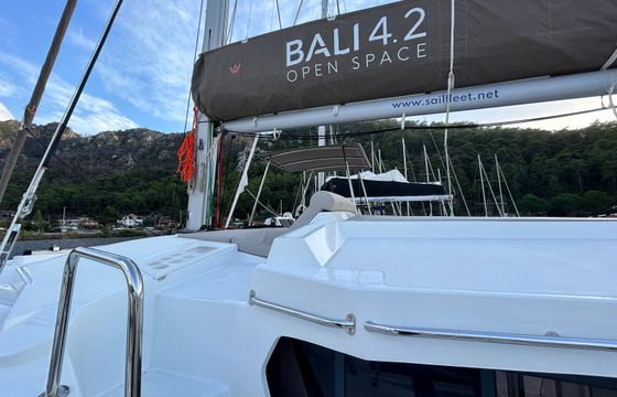 Bali 4.2 Sail Spazio