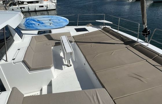 Bali 4.6 Star Velvet