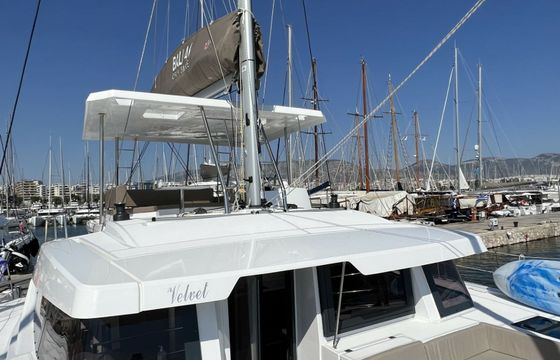 Bali 4.6 Star Velvet