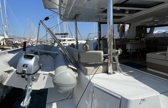 Bali 4.6 Star Velvet