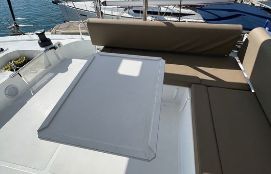 Bali 4.6 Star Velvet