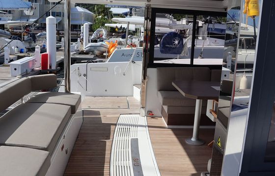 Bali 4.4 Seas Another Day