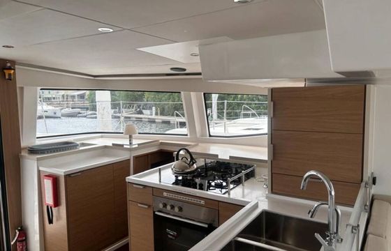 Bali 4.8 Tooth Ferry