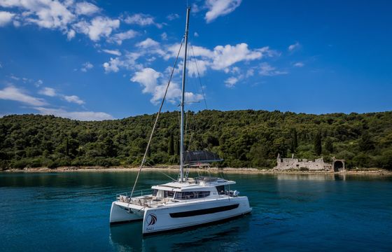 Bali 4.8 Esthera