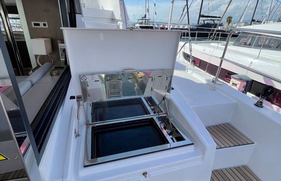 Bali 4.6 Sail and Travel