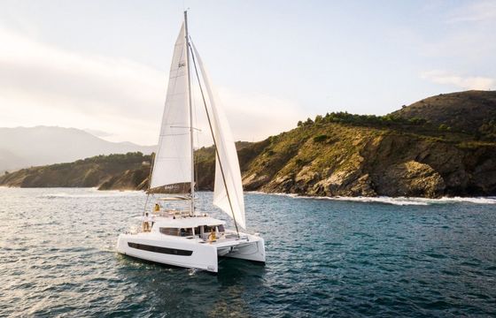 Bali 4.6 Sail and Travel