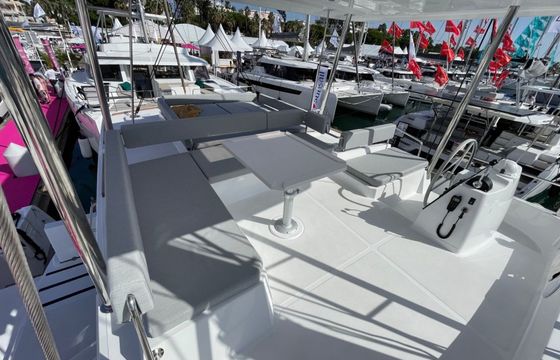 Bali 4.6 Sail and Travel