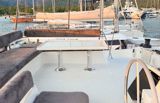Bali 4.8 Luna 2