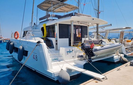 Bali 4.8 Luna 2
