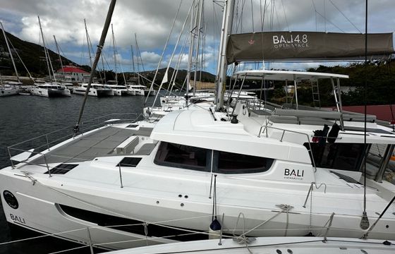 Bali 4.8 Miss Lily