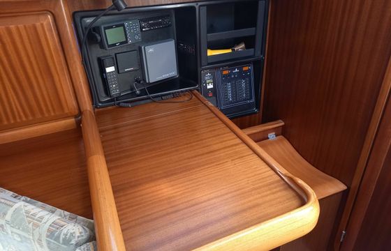 Bavaria 35 Cruiser Sjampajne