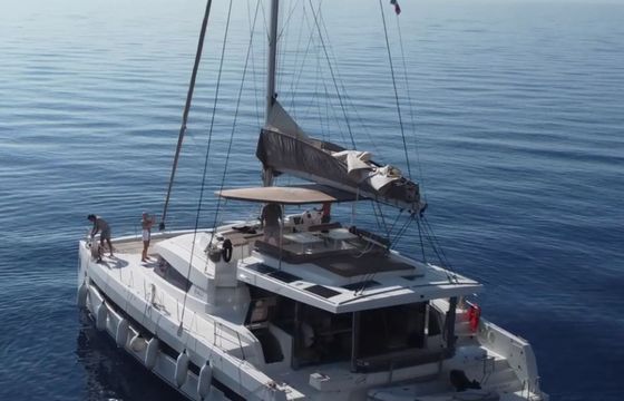 Bali 5.4 Lusitana boat