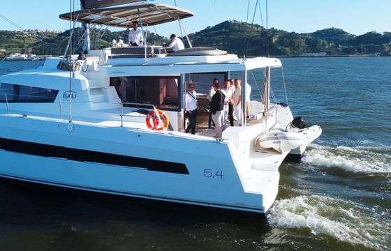 Bali 5.4 Lusitana boat
