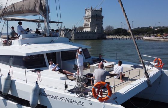 Bali 5.4 Lusitana boat