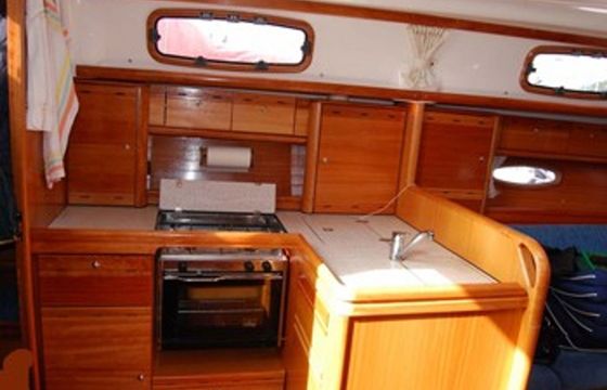 Bavaria 38 Cruiser White Lady