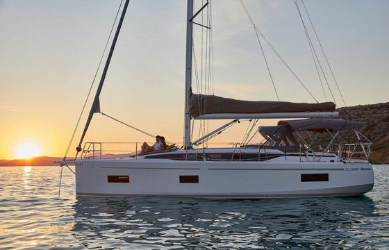 Bavaria C38 Boot Sieben