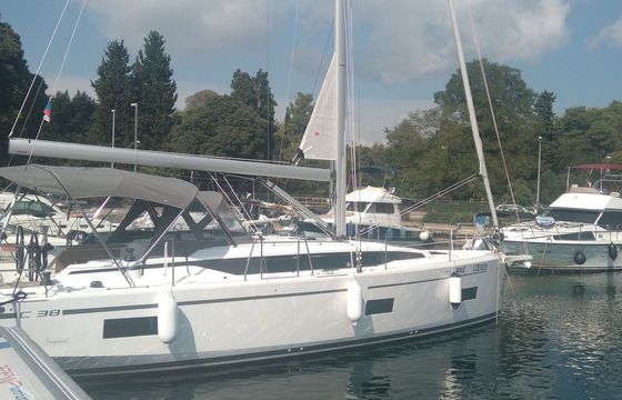 Bavaria C38 Kirke