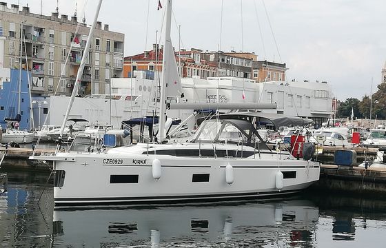 Bavaria C38 Kirke
