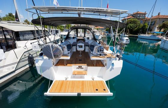 Bavaria C38 Petra
