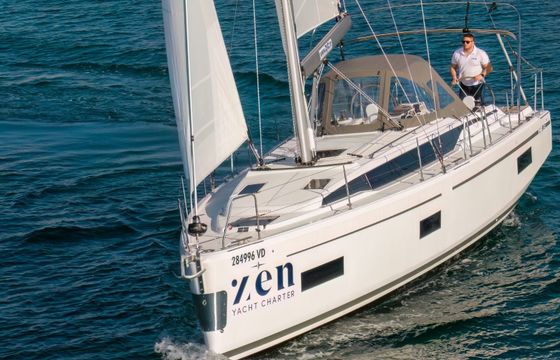 Bavaria C38 Aura